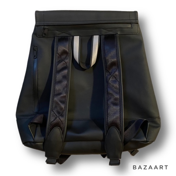 Hunter - Picture 2 of 4